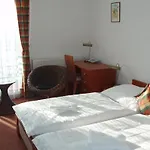Loucky Отель 3*