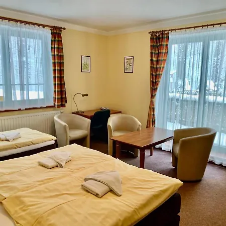 Loucky Hotel Litvinov