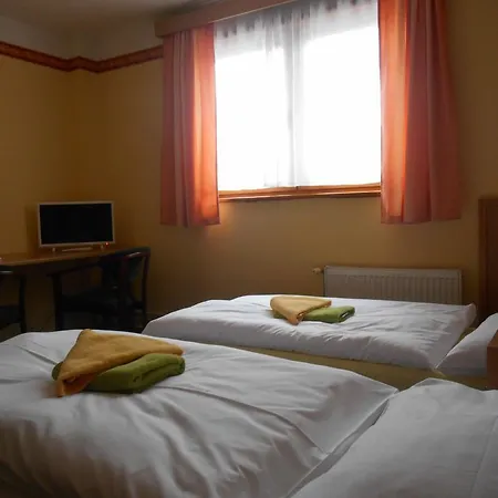 Hotel Loucky 3*