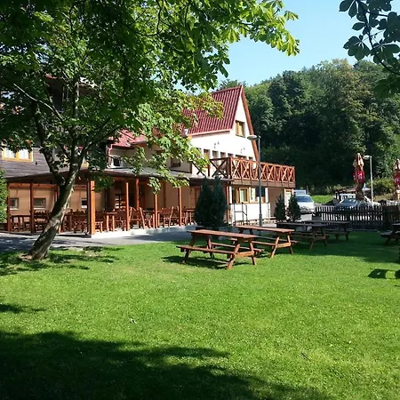 Hotel Loucky 3*